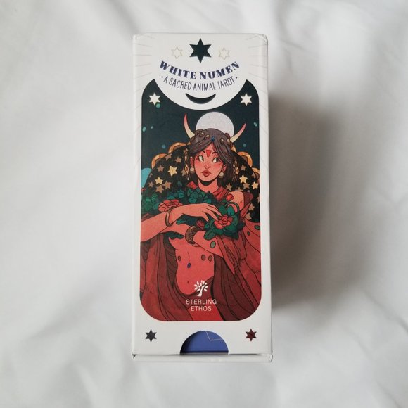 White Numen Tarot: A Sacred Animal Tarot Deck (Modern Tarot Library) - Picture 9 of 10